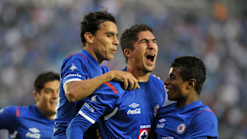 Jair Pereira (C) of Cruz Azul, celebrate