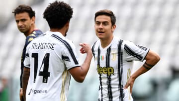 Weston McKennie e Paulo Dybala 
