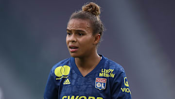 Nikita Parris está trocando o Lyon pelo Arsenal