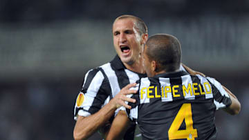 Juventus defender Giorgio Chiellini (L)