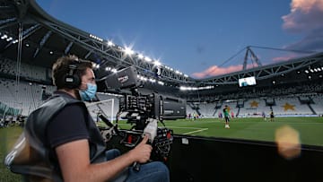 Un operatore riprende Juve-Atalanta