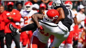 Kansas City Chiefs v Oakland Raiders