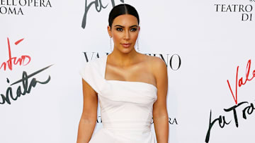Kim Kardashian niega haber adquirido las estatuas romanas de manera ilegal 