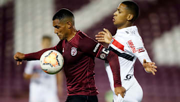 Lanus v Sao Paulo - Copa CONMEBOL Sudamericana 2020