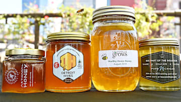 La miel de abejas es un remedio casero usado para frenar el sangrado de una cortada