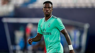 Com dois brasileiros: veja o 'top-5' jogadores Sub-18 mais caros de todos os tempos.