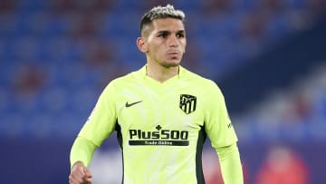 Lucas Torreira jugando en Atlético de Madrid