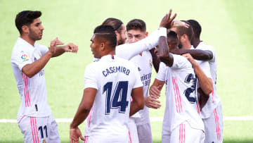 Los jugadores del Real Madrid celebrando un gol contra el Levante