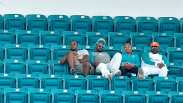 Los Angeles Chargers v Miami Dolphins
