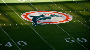 Los Dolphins hicieron un gran movimiento con miras al draft de 2021 de la NFL