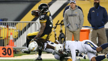 Los Angeles Chargers v Pittsburgh Steelers