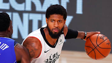 Paul George juega como alero en Los Angeles Clippers de la NBA
