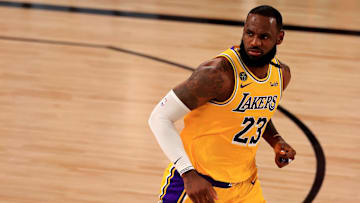 James no pudo brillar por su eficiencia anotadora, pero consiguió la canasta definitiva para el juego