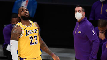 Vogel está empleando a LeBron James y Anthony Davis de manera normal en términos de minutos