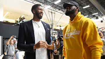 Los Angeles Lakers Introduce Anthony Davis