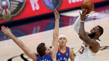 LeBron James podría jugar esta noche ante los Nuggets