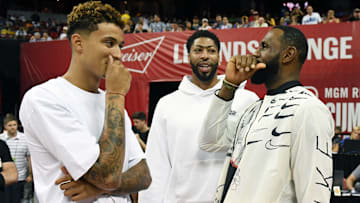 Los Angeles Lakers v LA Clippers