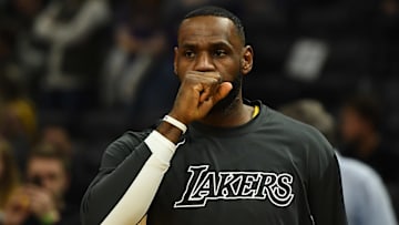 El astro de los Lakers mostró que era un seguidor de la carrera de Jordan en el pasado en la NBA