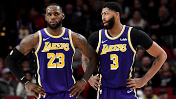 LeBron James y Anthony Davis, conformando uno de los duos estelares más temidos