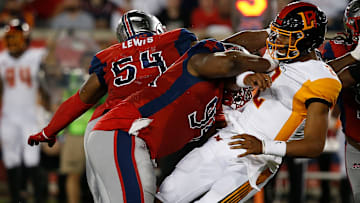 Former Patriots DE Kony Ealy plays in XFL