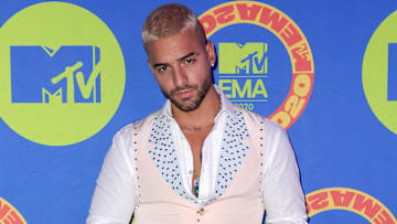 Maluma y Carlos Rivera cantan "100 años"