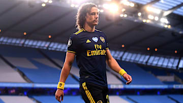 Bek Arsenal, David Luiz