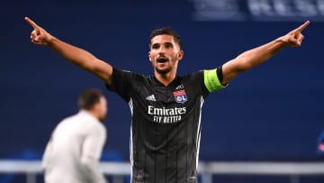 Zinédine Zidane n'est pas contre l'arrivée d'Houssem Aouar.