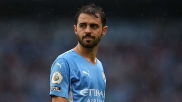 Bernardo Silva estaria na mira do Barcelona e do Atlético de Madrid. Clubes teriam interesse no empréstimo do meio-campista. 