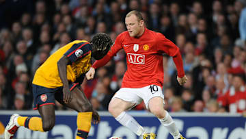 Manchester United v Arsenal - UEFA Champions League Semi Final 1st Leg