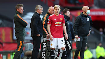 Manchester United v Fulham - Premier League