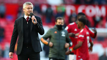 Manchester United v Fulham - Premier League