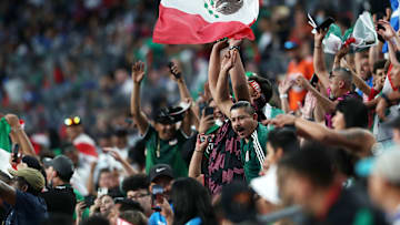 La afición mexicana en los festejos tras la victoria frente a Costa Rica