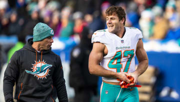 Miami Dolphins v Buffalo Bills