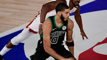 Tatum estuvo certero desde la línea de los tres puntos en el primer duelo de las finales del Este de la NBA