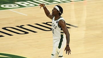 Jrue Holiday se lució con partido de 15 asistencias
