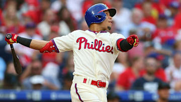 Cleveland Indians sign ex-Philadelphia Phillie Cesar Hernandez