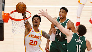 Bucks y Hawks se enfrentan en el cuarto duelo de la serie este martes