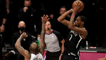 Kevin Durant registró una superlativa actuación en serie ante Bucks
