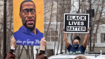 Protesta en pedido de justicia por el asesinato de George Floyd en manos de la Policía de Minneapolis