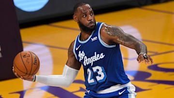 James está cumpliendo su tercera temporada con los Lakers