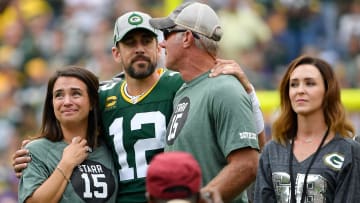 Brett Favre gives the inside scoop of how Aaron Rodgers feels about the Jordan Love draft pick.