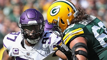 Minnesota Vikings v Green Bay Packers