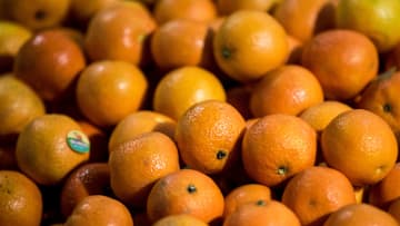 Las naranjas son frutas aptas para ayudar a curar la infección urinaria