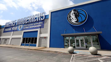 Los Mavericks han sido golpeados con un brote de COVID-19 en los últimos días