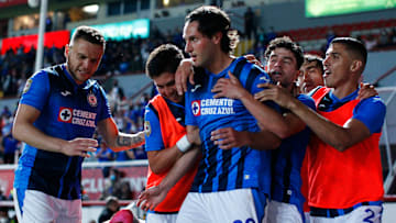 De la mano de Santiago Giménez, Cruz Azul logró su primera victoria del Apertura 2021 al vencer 1-2 a Necaxa.