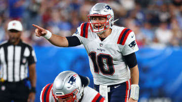 Jones fue nombrado el quarterback titular de los Patriots