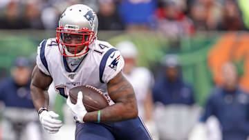 Mohamed Sanu no pudo brillar con los Patriots