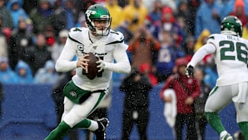 The New York Jets are investing in players to protect Sam Darnold. 