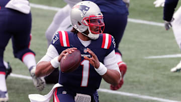 Cam Newton busca ganarse la confianza de Patriots
