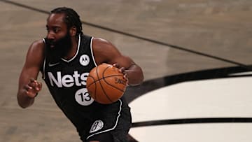 Harden es el líder ofensivo de los Nets ante la ausencia de Durant